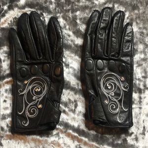 speed and strength riding rhinestone gloves